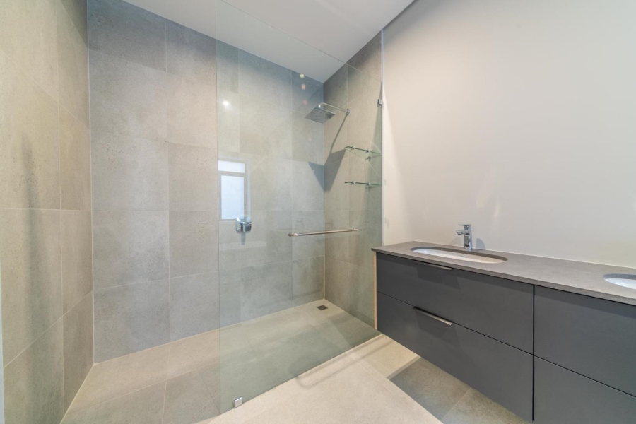To Let 4 Bedroom Property for Rent in Val De Vie Estate Western Cape